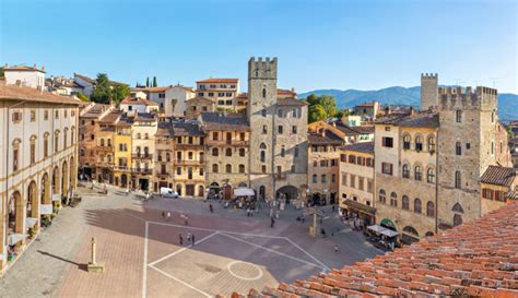 THE 10 BEST Places to Go Shopping in Arezzo (Updated 2024).